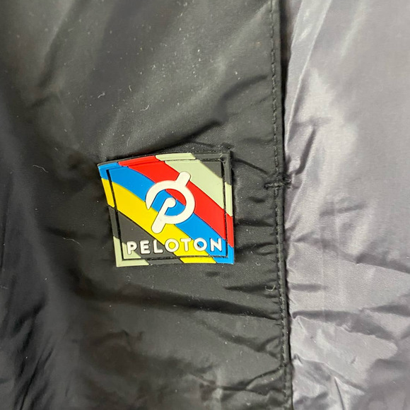 Peloton Windbreaker Joggers Size M - Picture 3 of 6